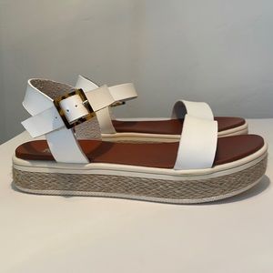 MIA White Platform Sandal size 7.5